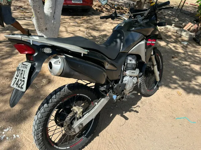 Valor 15.mil preço a negociar, moto revisada