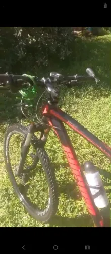 Bike Marca Elleven.. 5 machas..Freios a discos..