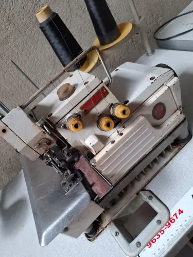 Maquina overlock
