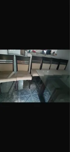 Mesa de madeira 6 cadeiras com tampo de vidro