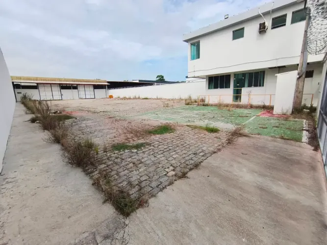 Galpão com 500 M² e área de terreno de 2.000 M² mais escritórios, Vale Encantado - Macaé