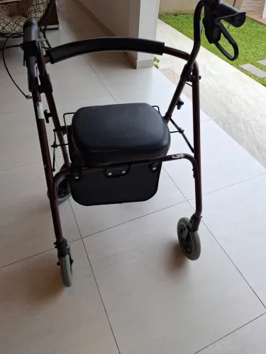 Andador idosos 4 rodas confortáveis SL.512 Praxis