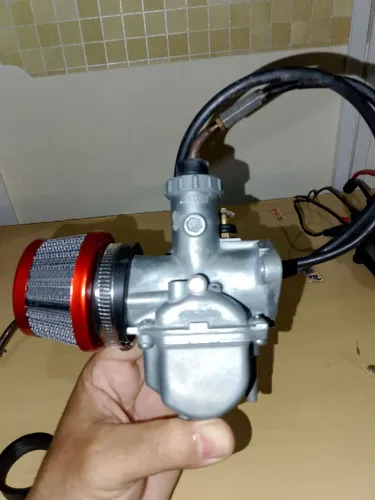Vendo vendo carburador da Suzuki intruder 125 ou yes carburador em ótimo estado original