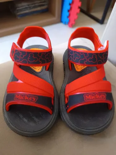 Vendo calçado infantil para menino 
