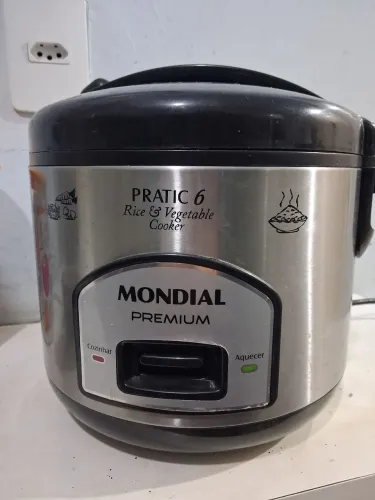 Panela de arroz elétrica Mondial 110v em excelente estado e pleno funcionamento.