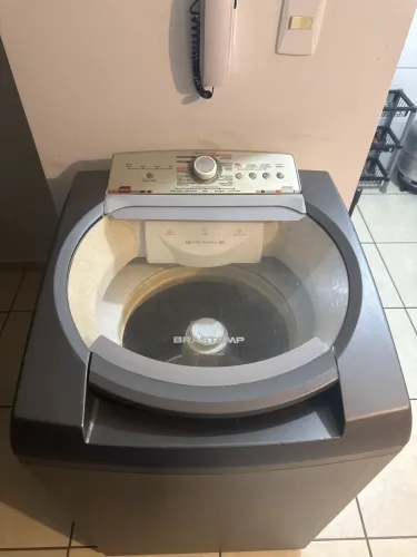 Maquina de lavar BRASTEMP (para retirar peça)