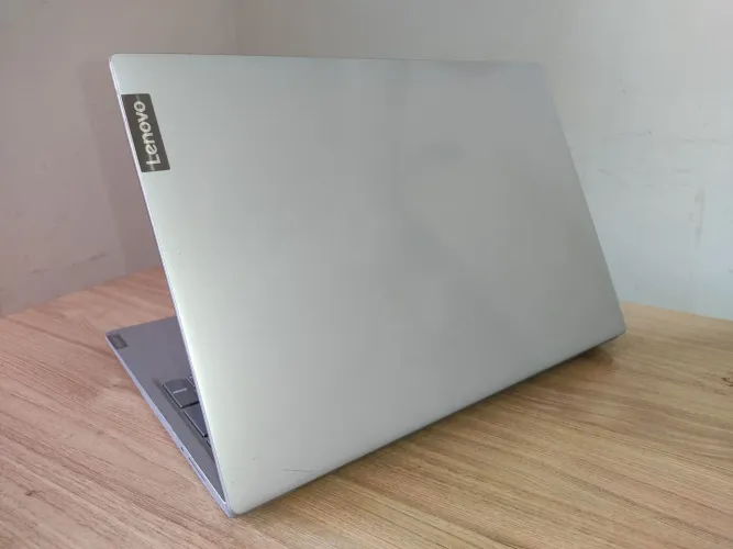 Notebook LENOVO RYZEN 5 c/ Placa V. Dedicada SSD 256GB + HD 1TERA