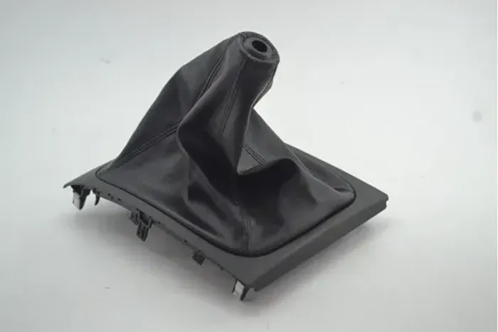 Coifa Cambio Manual Console Mitsubishi L200 2020 Original