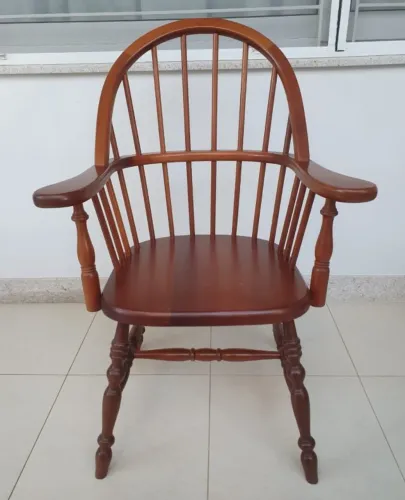 Cadeira em Madeira Maciça Torneada; estilo Country