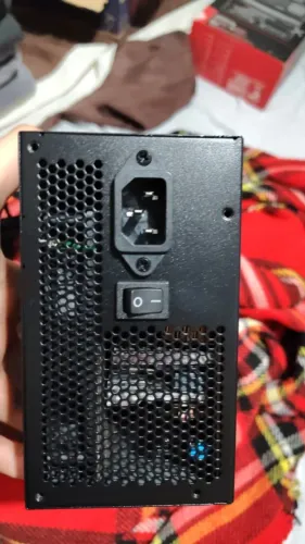 Fonte MSI A750GN - 750W Gold, ATX 3.1, PCIe 5.1