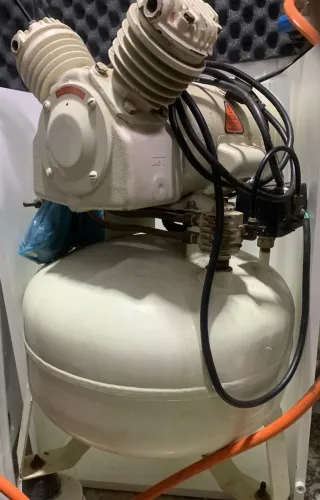 Compressor odontológico