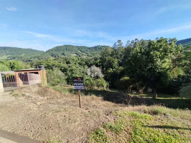 Terreno à venda em Picada Café com 900m²