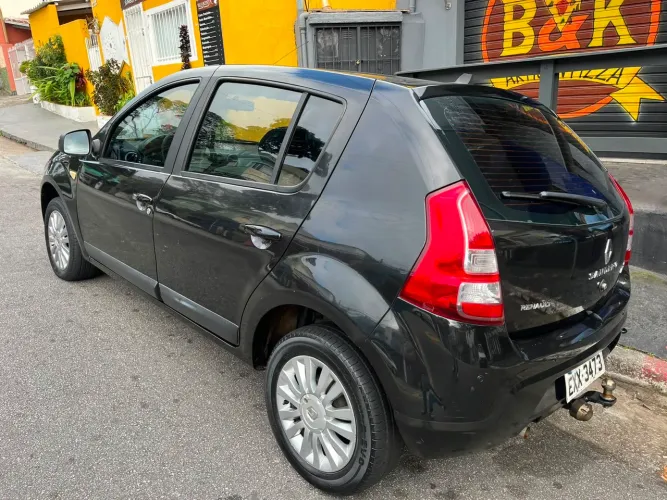 Renault Sandero Privilège Hi-flex 1.6 16V 5P AUT 2012