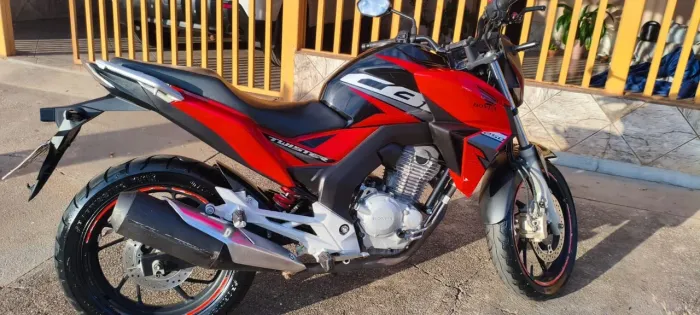 Vende se Twister 2019 baixa kilometragem