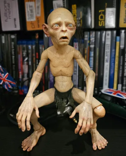 Action Figure Smeagol - O Senhor dos Anéis. Escala 1/4 Hobbit Gollum (Neca)