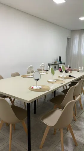Mesa de Reunião/Jantar 2,70 x 1,20 m + 12 cadeiras