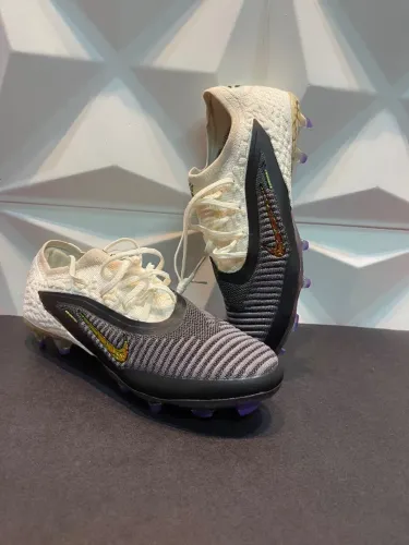 CHUTEIRA NIKE PHANTOM 6