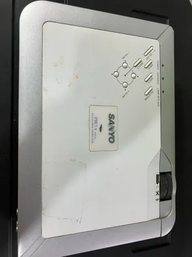 PROJETOR SANYO SU70