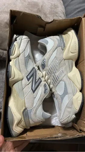 Tênis New Balance 9060 tamanho 36