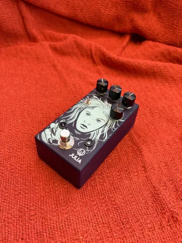Walrus Júlia V2