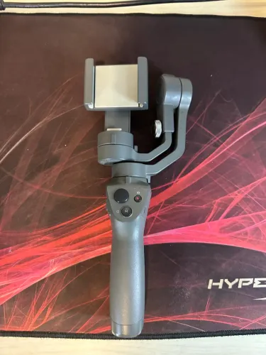 Estabilizador DJI Osmo Mobile - Gimbal para Celular
