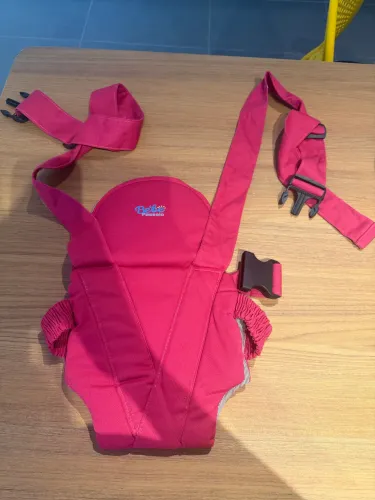 Roupas e utensílios de bebê