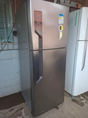 Vendo geladeira Frostfree Eletrolux Dúplex