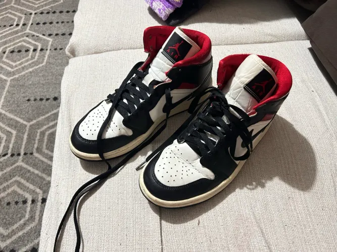 Nike Air Jordan 1 Mid