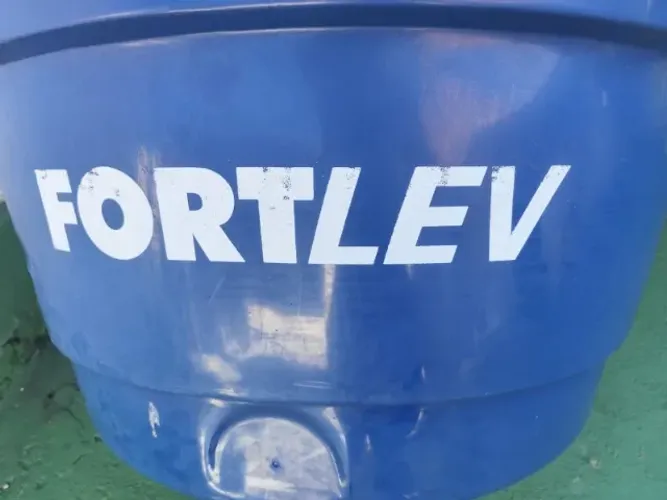 Caixa Dágua 250 Litros Polietileno Resistente Durável Cor Azul