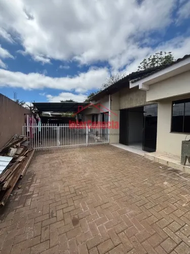 Casa em Condomínio com 2 Quarto(s) e 1 banheiro(s) para Alugar, 60 m² por R$ 1790 / Mês