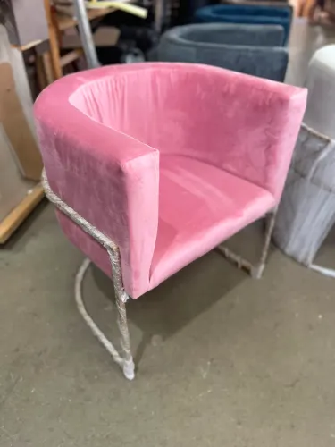 Poltronas Betina direto de fábrica, pág na entrega