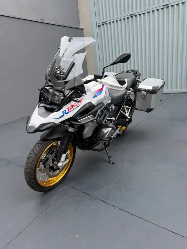 BMW R 1250 GS Premium Rallye (Apenas 4.430 km rodado) ano 2022 - Impecável sem detalhe!
