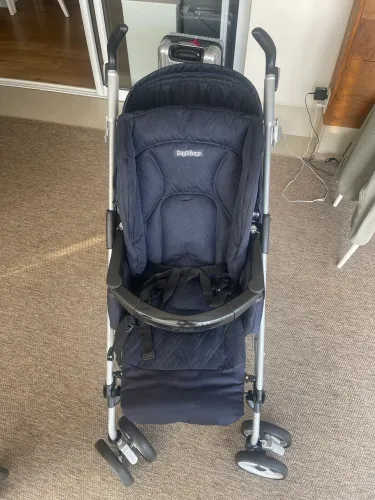 Carrinho de Bebê Peg Pérego Pratic Novo