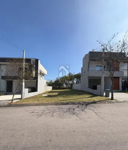 TERRENO EM CONDOMINIO COM 250 M2 - JARDIM CALIFORNIA JACAREI SP