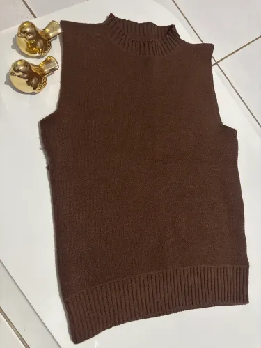 Roupas novas e usadas