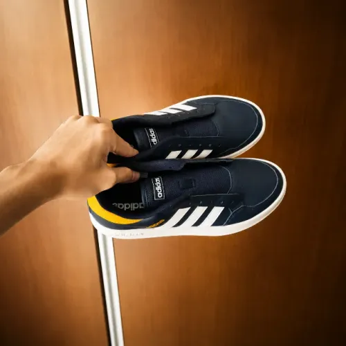 Tênis Adidas