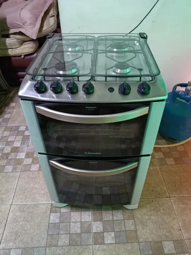 Vendo fogão Electrolux 2 fornos com entrega gratuita