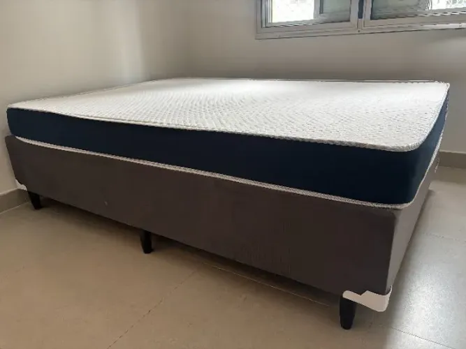 Cama de casal Guldi