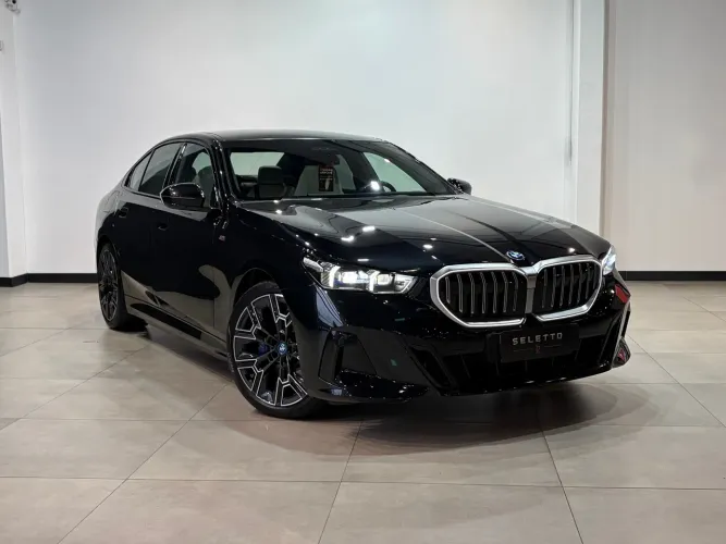 BMW 530E M Sport 2.0 Turbo Híbrido Aut. 2025
