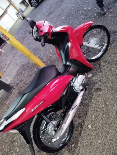 Honda biz 110i muito zera