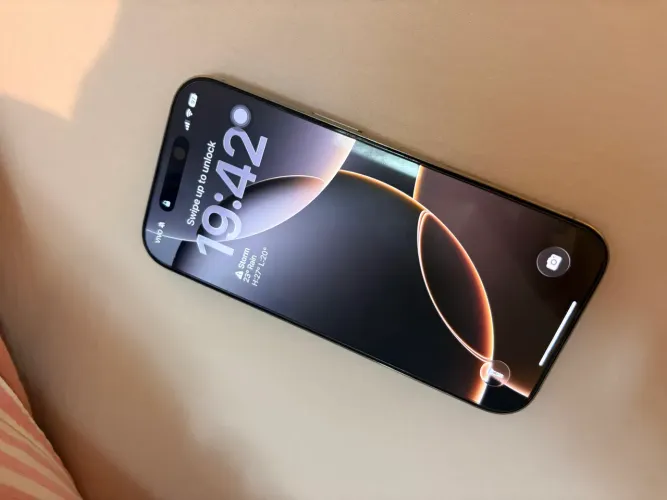 IPHONE 16 PRO SEMINOVO