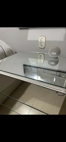 Criado Mudo espelhado 