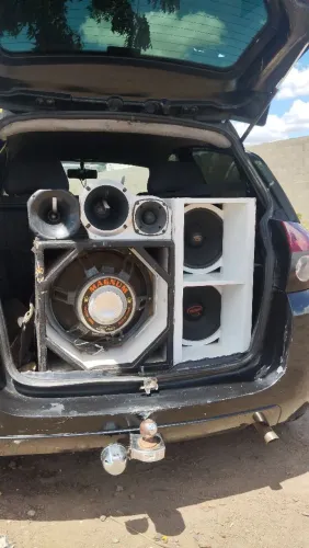 Som automotivo