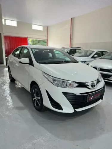 Toyota Yaris XL Sedan 1.5 Flex 16V 4P Aut. 2021