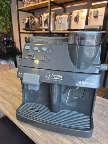 Maquina de cafe expresso com vaporizador Seeco 110v