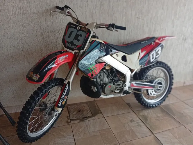 CR 250 2t só pegar e acelerar 