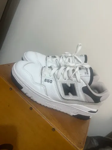 New Balance 550