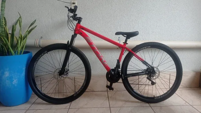 Vendo bicicleta nova