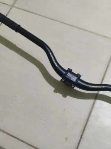 MESINHA TRAKER E GUIDÃO ABSOLUTE CURVO