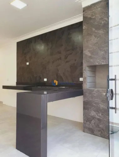 Casa com 3 quartos à venda, 106 m² por R$ 485.000 - Jardim Everest - Maringá/PR